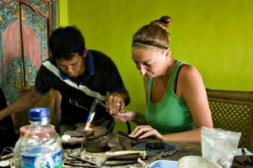 Tự làm đồ trang sức ở Bali