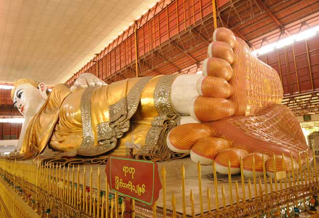 chùa Chauk Htat Gyi với Bức tượng Phật khổng lồ
