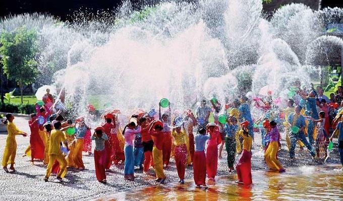 Lễ hội Songkran Thái Lan
