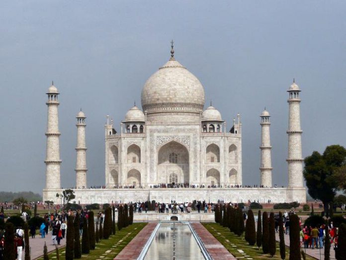 Lăng Taj Mahal