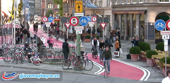 Ở Munich thuê xe đạp để tham quan là việc nên làm